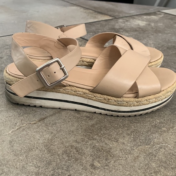 Soda platform sandals cream colored size US 7 1/2 - Picture 2 of 5